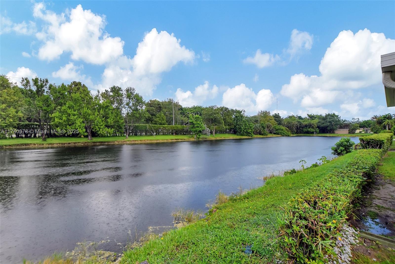 BOCA LAKES CONDO - Residential Lease