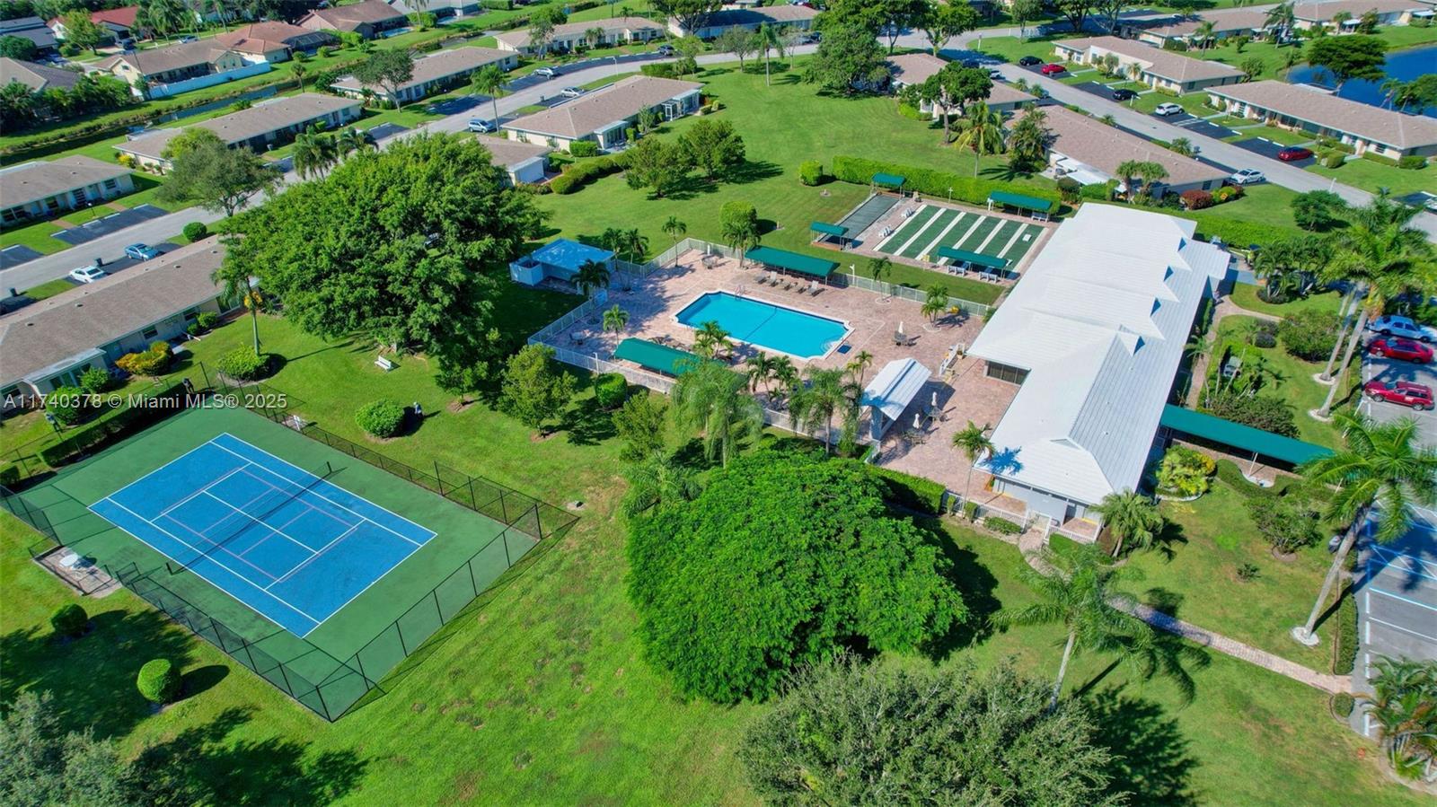 BOCA LAKES CONDO - Residential Lease