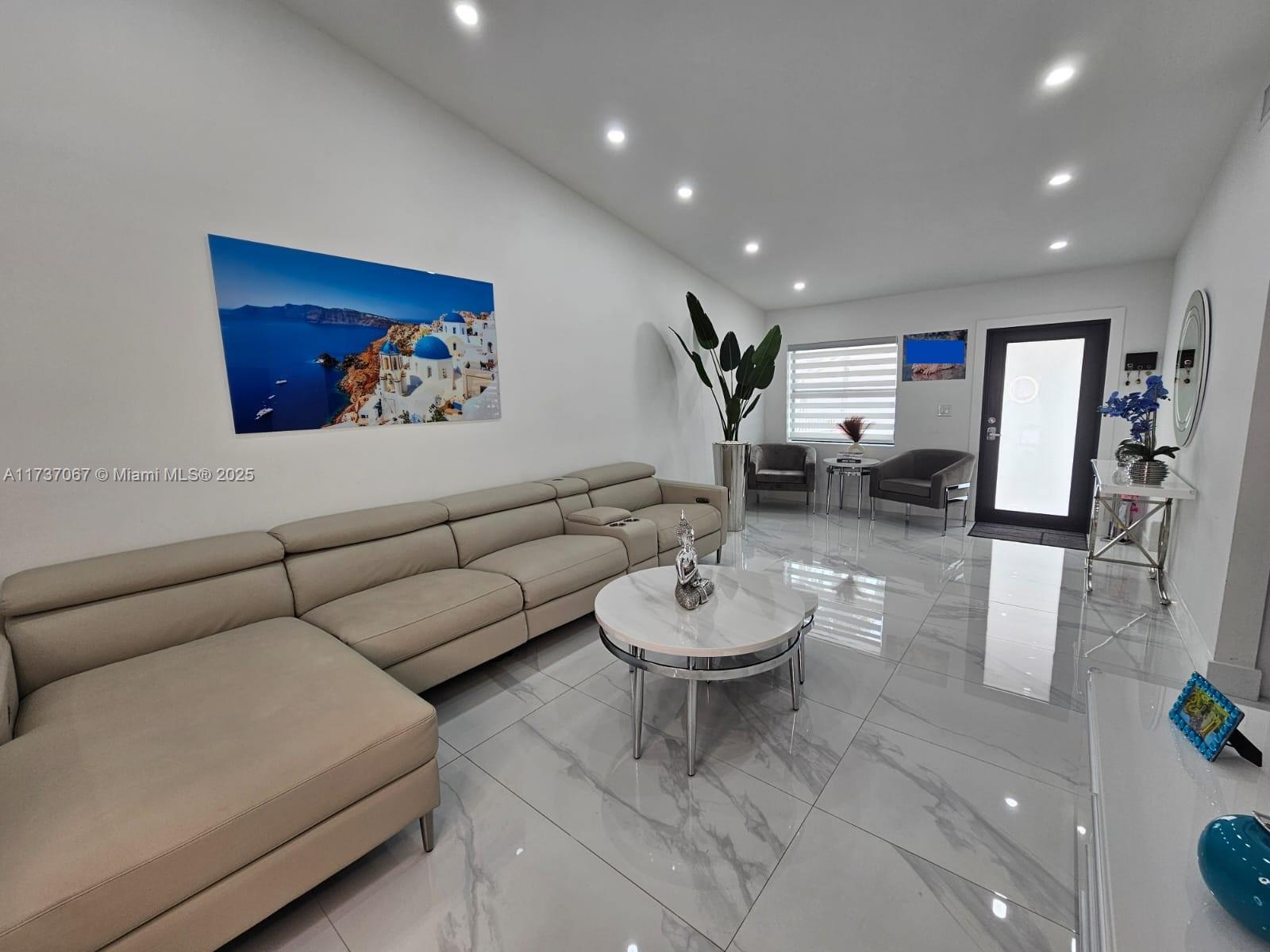 ALAMEDA BY THE LAKE - Residential
