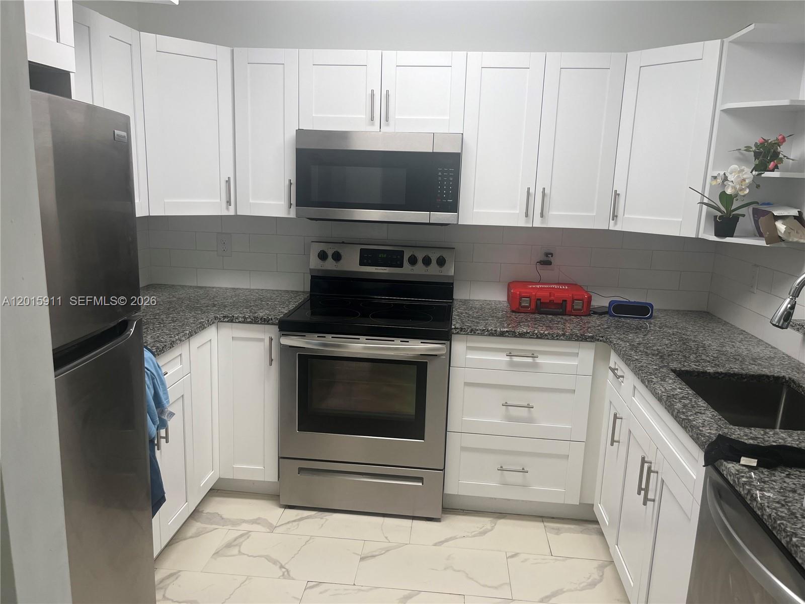 SUNRISE TOWNE PREFERRED 4 - Residential