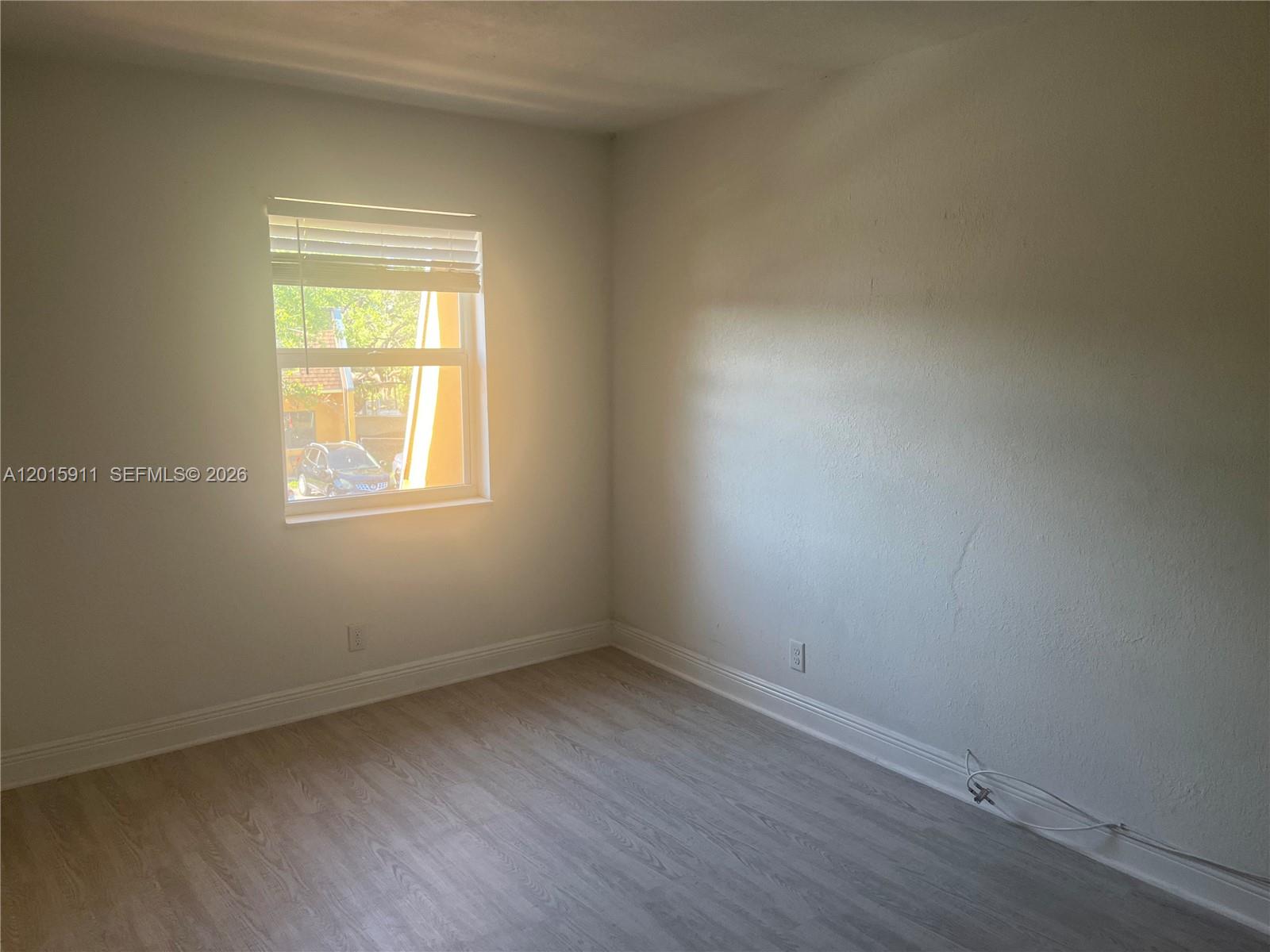 SUNRISE TOWNE PREFERRED 4 - Residential
