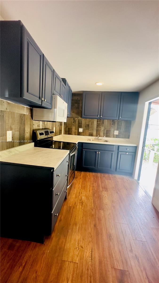 WOODMERE SUB - Residential