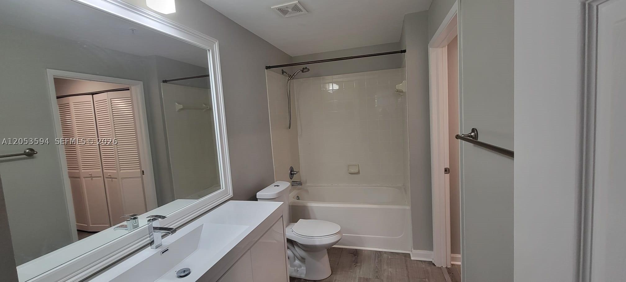 REGENT PARK CONDO - Residential Lease