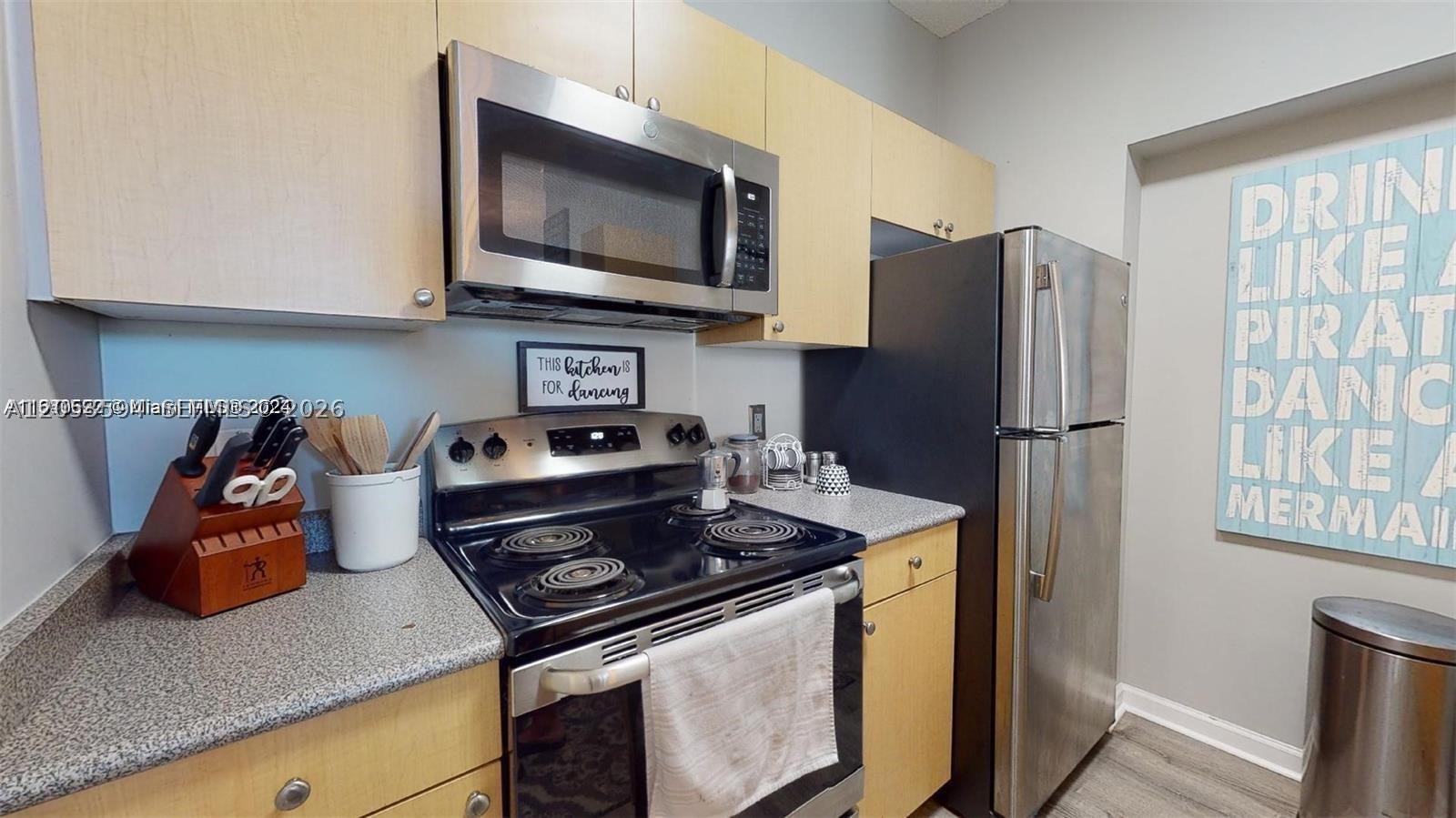 REGENT PARK CONDO - Residential Lease