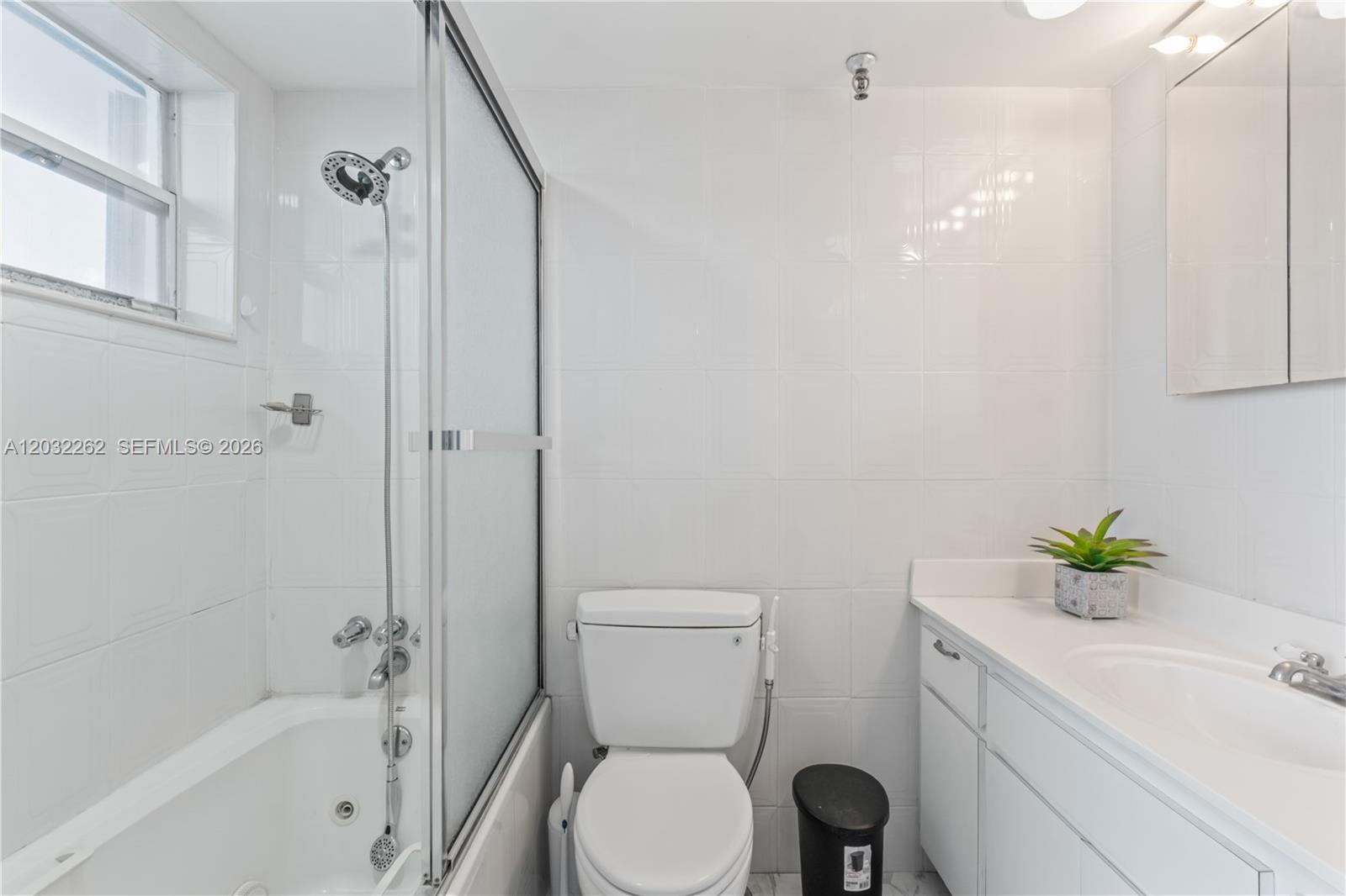 MAGALUF TOWERS CONDO - Residential Lease