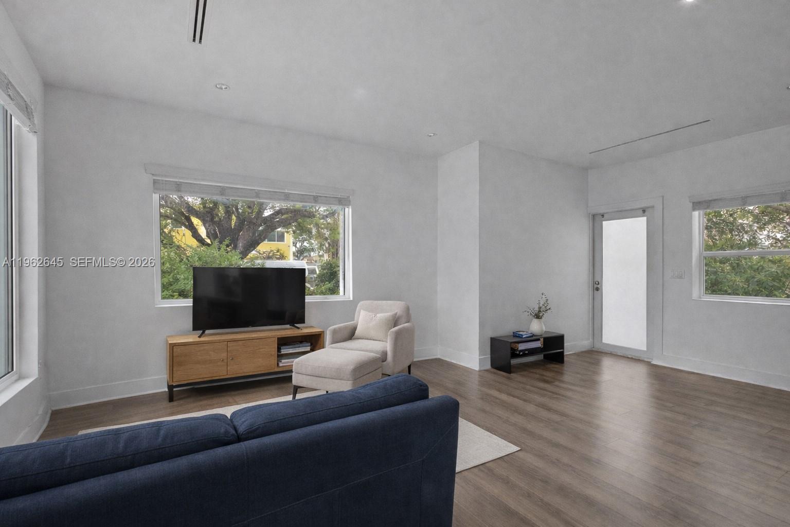 CAROLINA HEIGHTS 2ND SEC - Residential Income