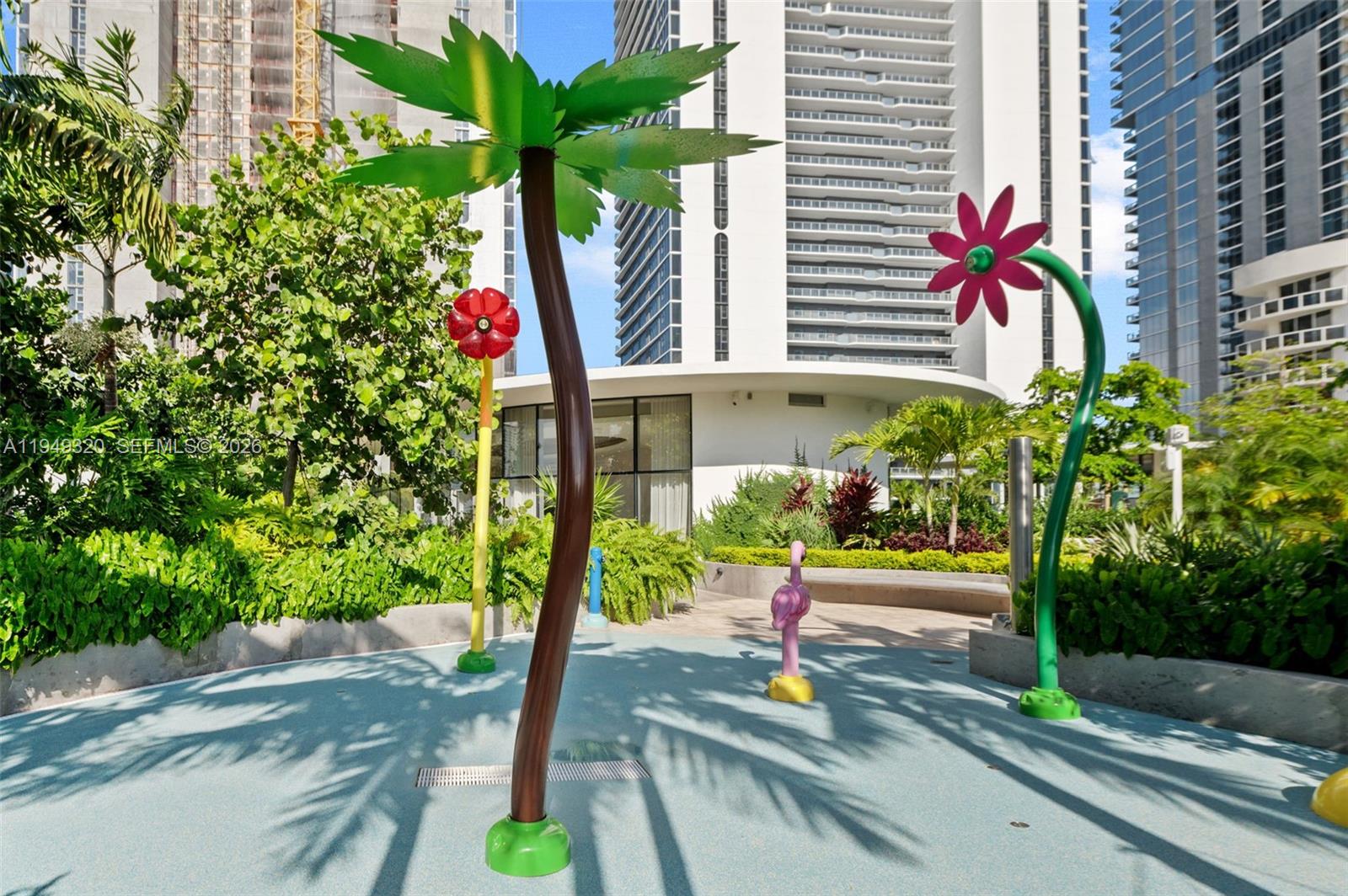 ARIA RESERVE SOUTH CONDO - Residential