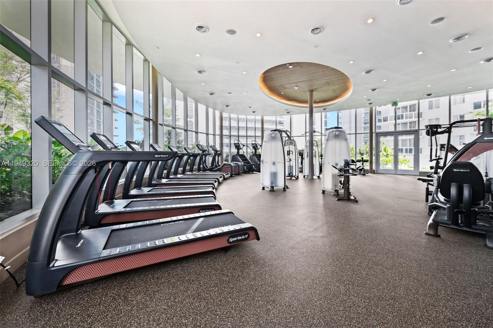 ARIA RESERVE SOUTH CONDO - Residential