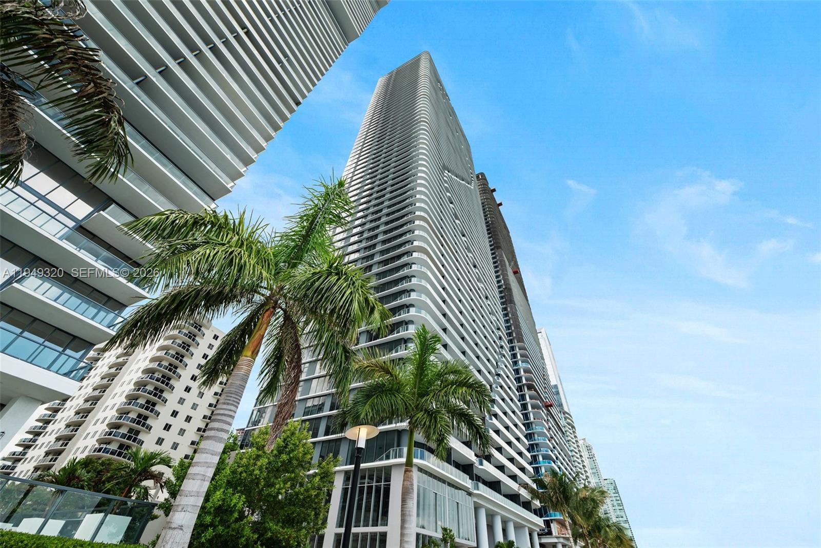 ARIA RESERVE SOUTH CONDO - Residential