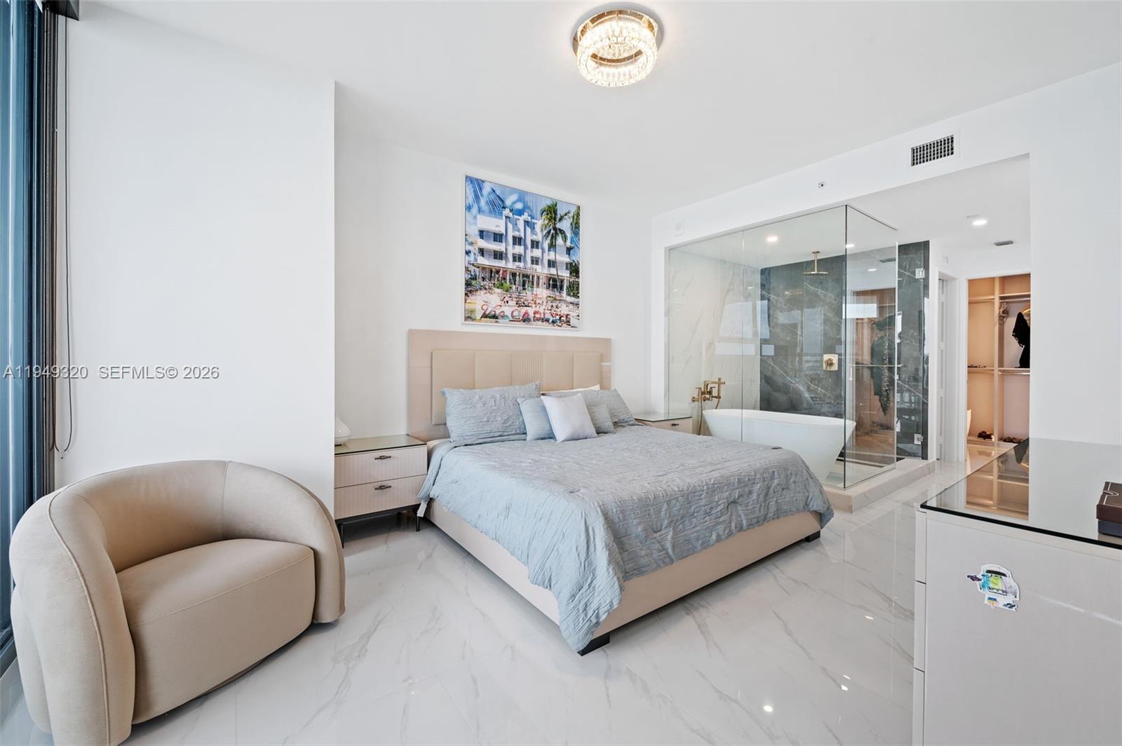 ARIA RESERVE SOUTH CONDO - Residential
