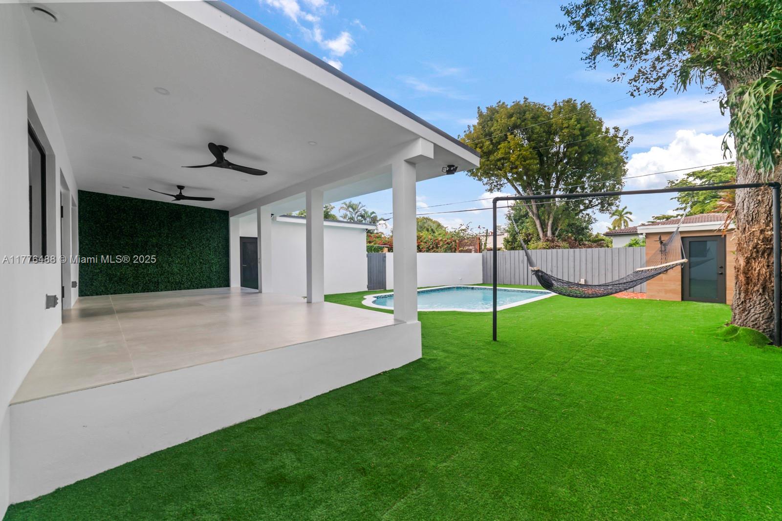 REV PL OF COUNTRY CLUB ES - Residential