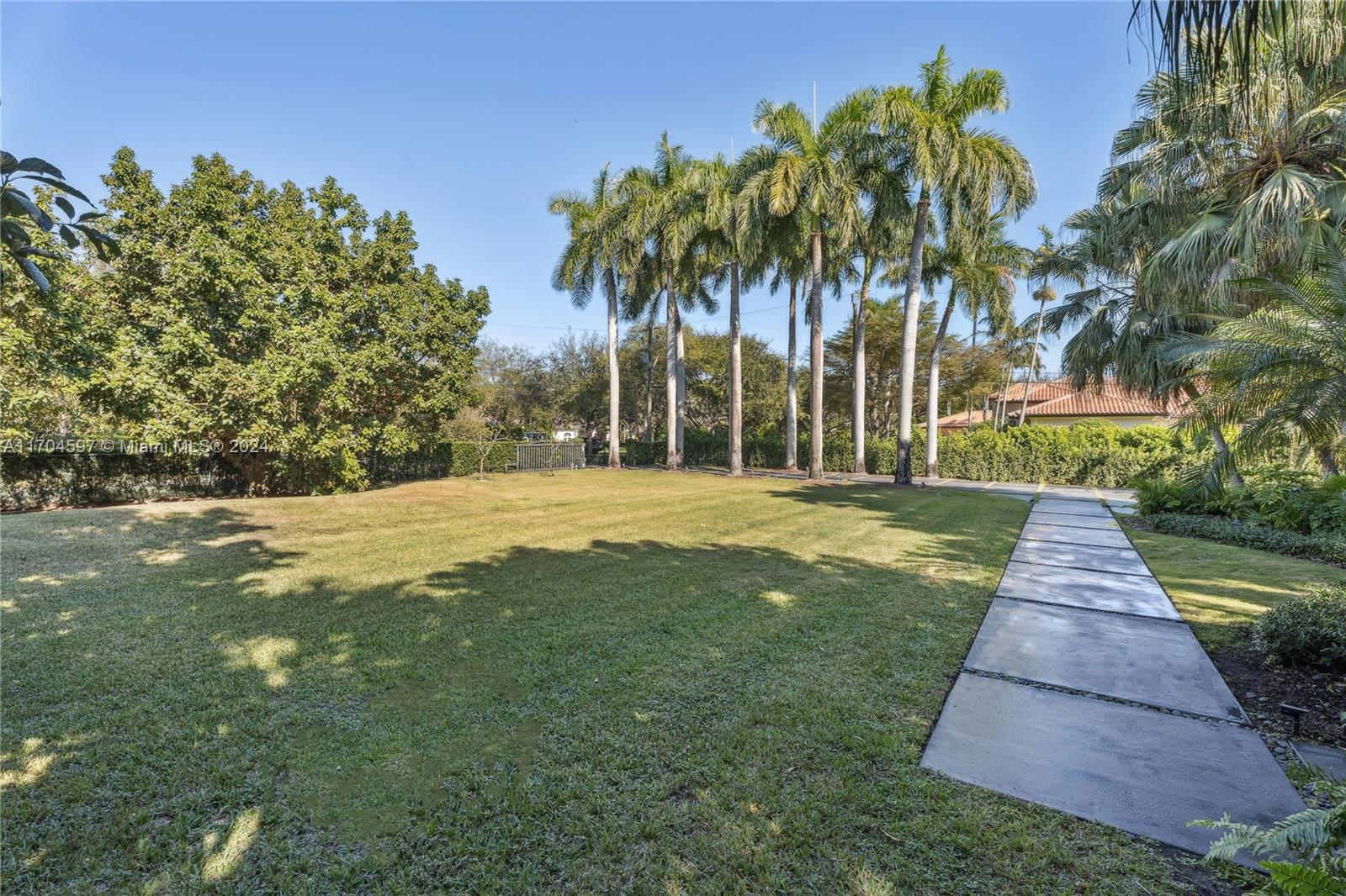 WARWICK GROVE ESTATES - Residential