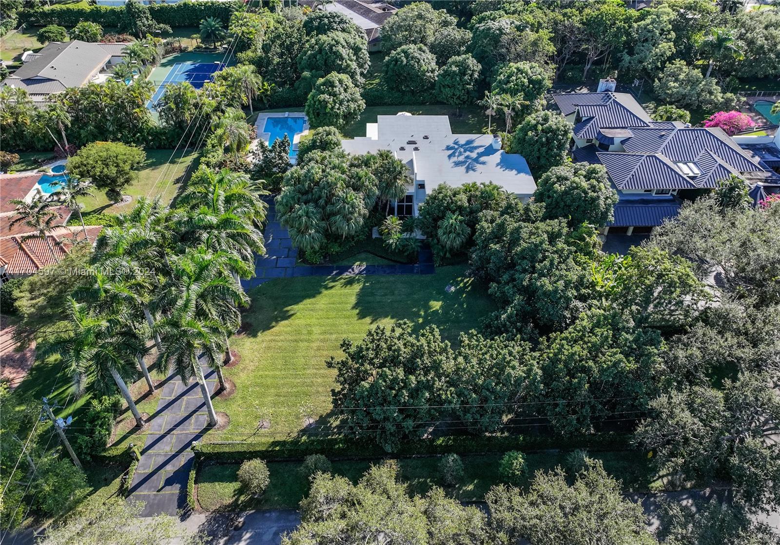 WARWICK GROVE ESTATES - Residential