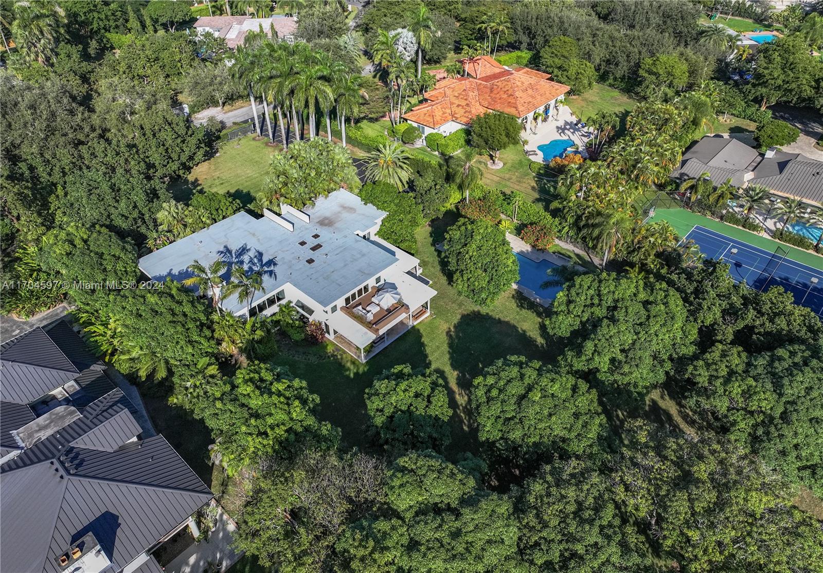 WARWICK GROVE ESTATES - Residential