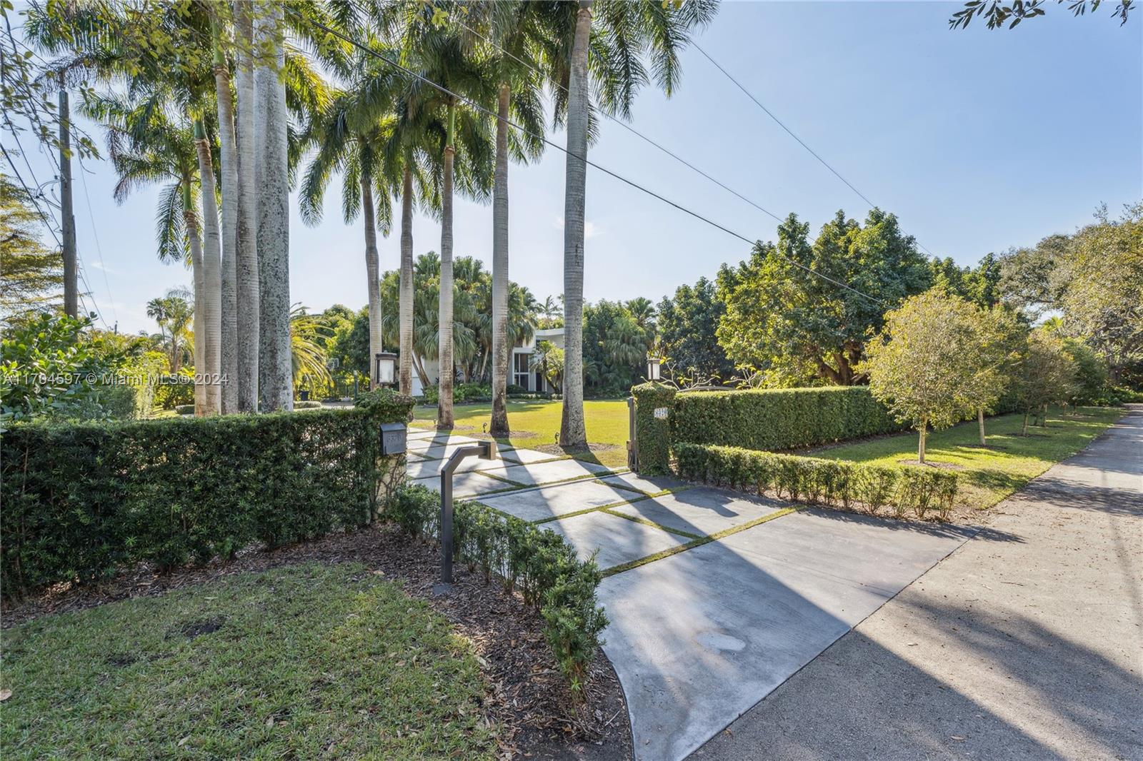 WARWICK GROVE ESTATES - Residential