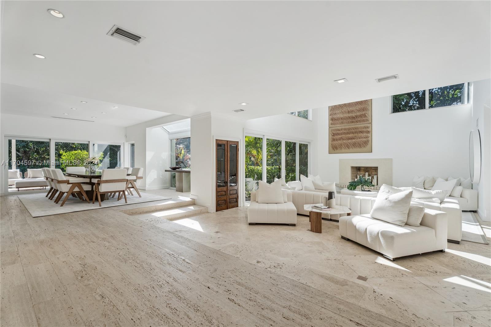 WARWICK GROVE ESTATES - Residential
