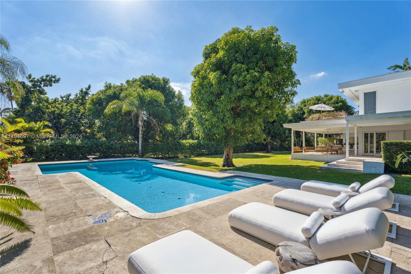 WARWICK GROVE ESTATES - Residential