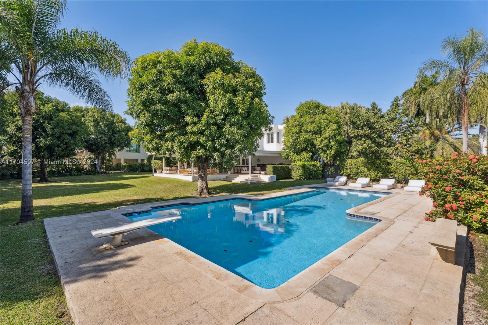 WARWICK GROVE ESTATES - Residential