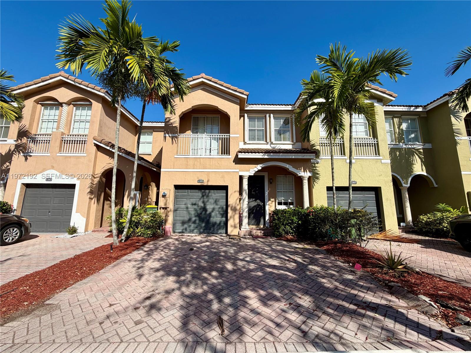 SELLER IS MOTIVATED!! Beautiful townhouse located in a gated community. The first floor features two bedrooms and one full bathroom, while the second floor offers two additional bedrooms and two full bathrooms. Community amenities include a swimming pool and security.