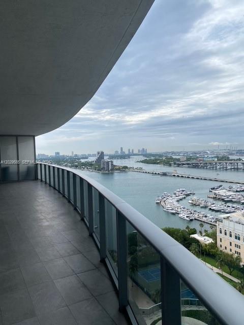 ARIA ON THE BAY CONDO - Residential Lease