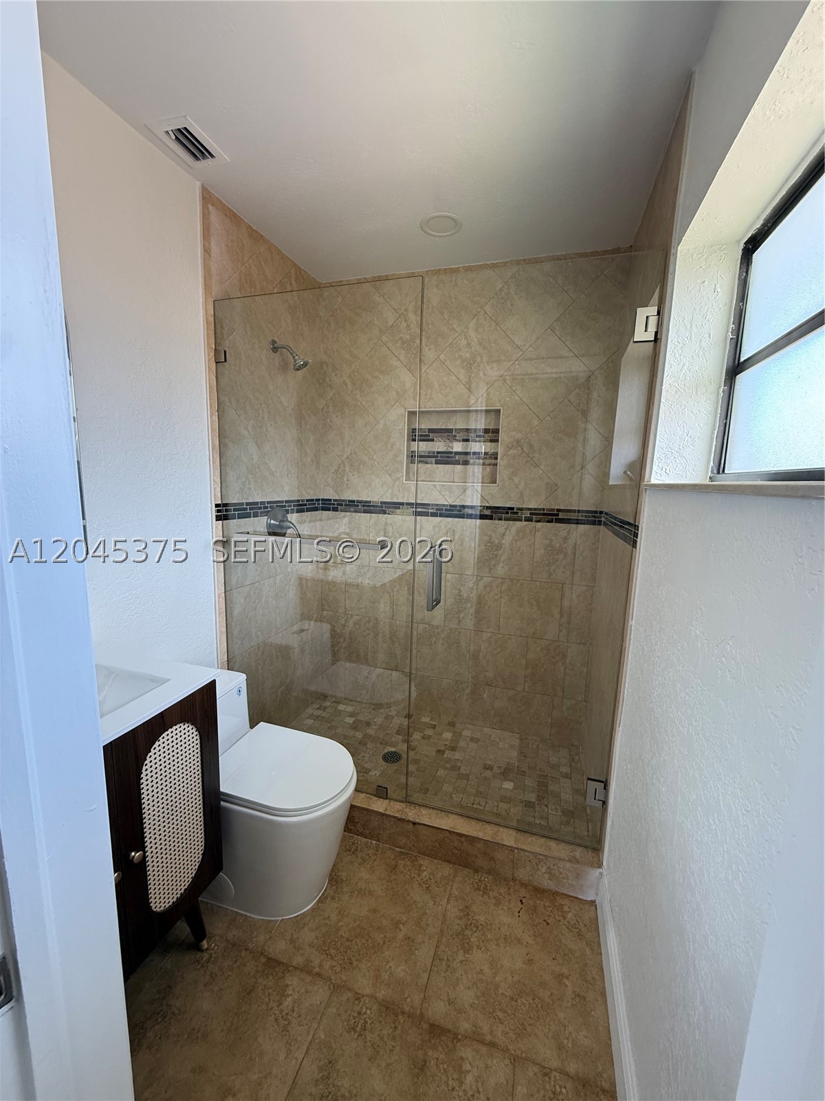 BIRD RD HIGHLANDS - Residential Lease