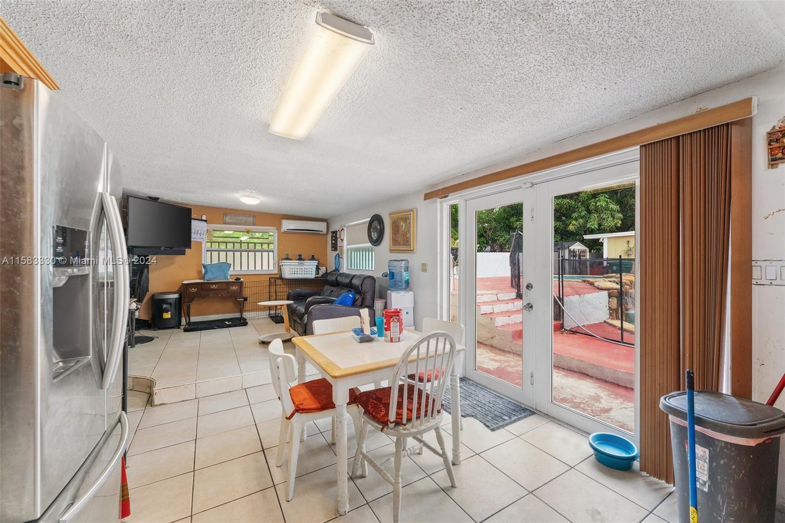 KEW GARDENS - Residential Income
