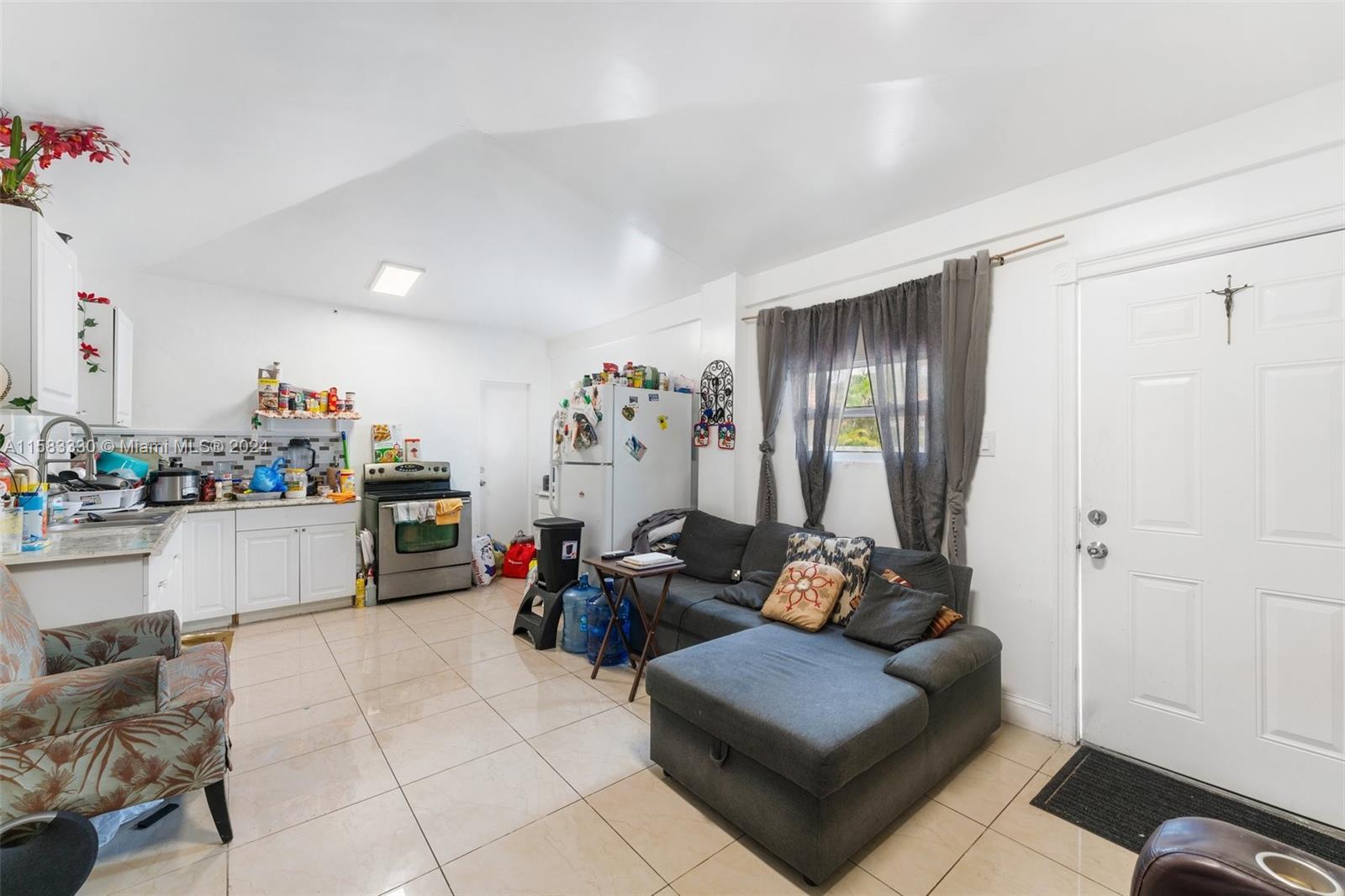KEW GARDENS - Residential Income