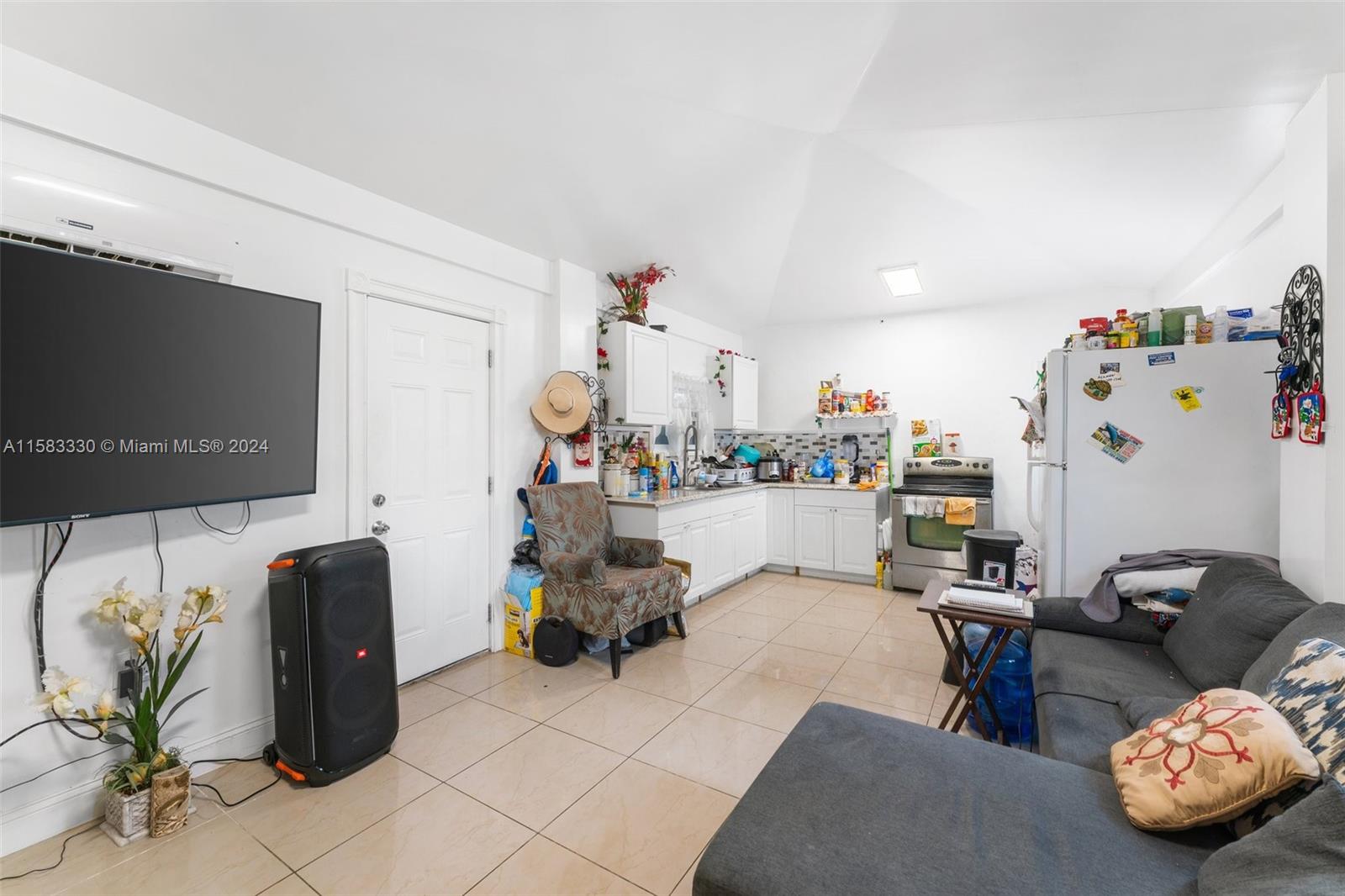 KEW GARDENS - Residential Income