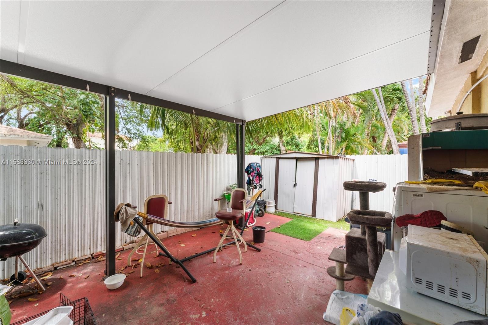 KEW GARDENS - Residential Income
