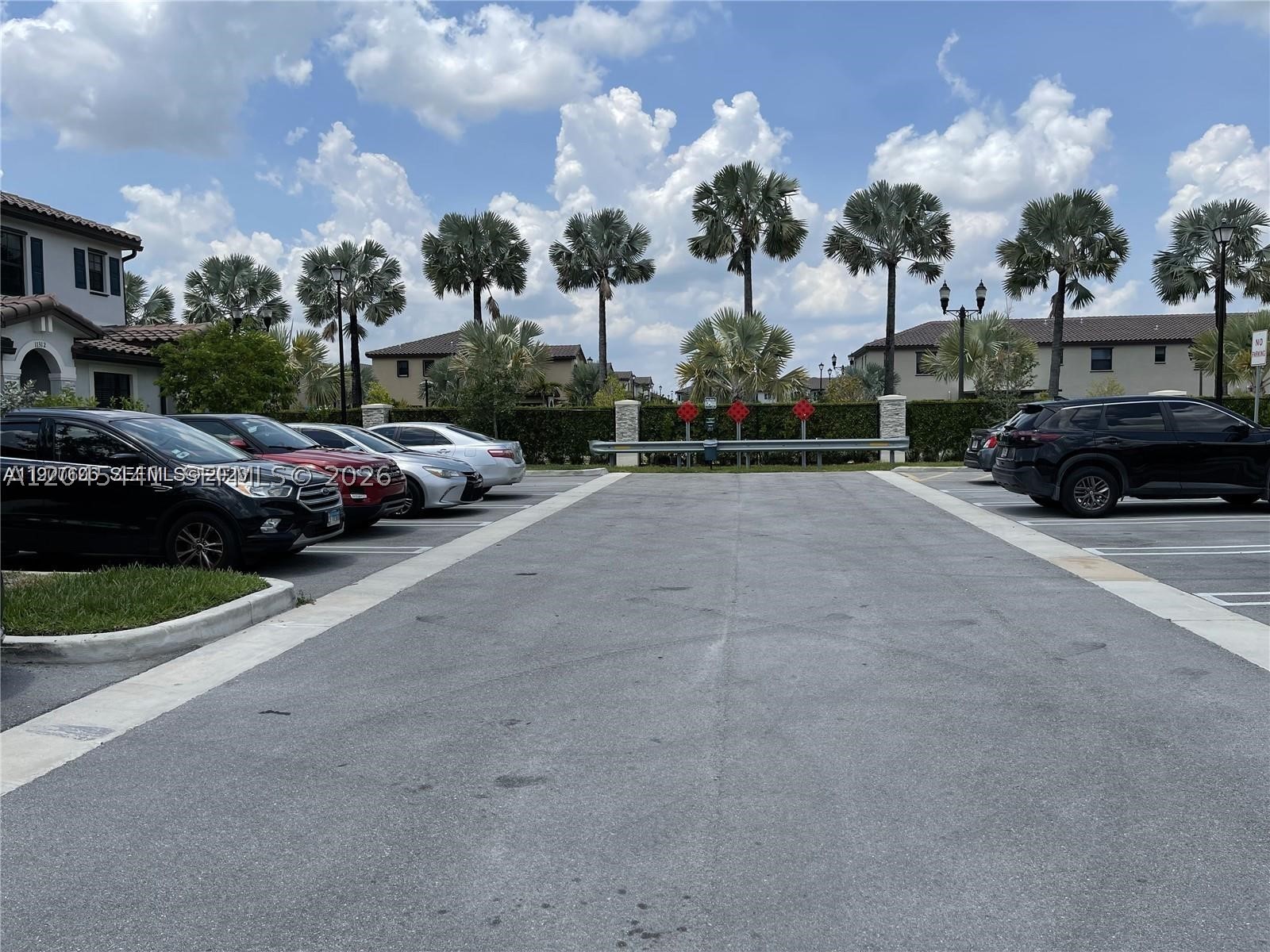 COCO PALM VILLAS - Residential