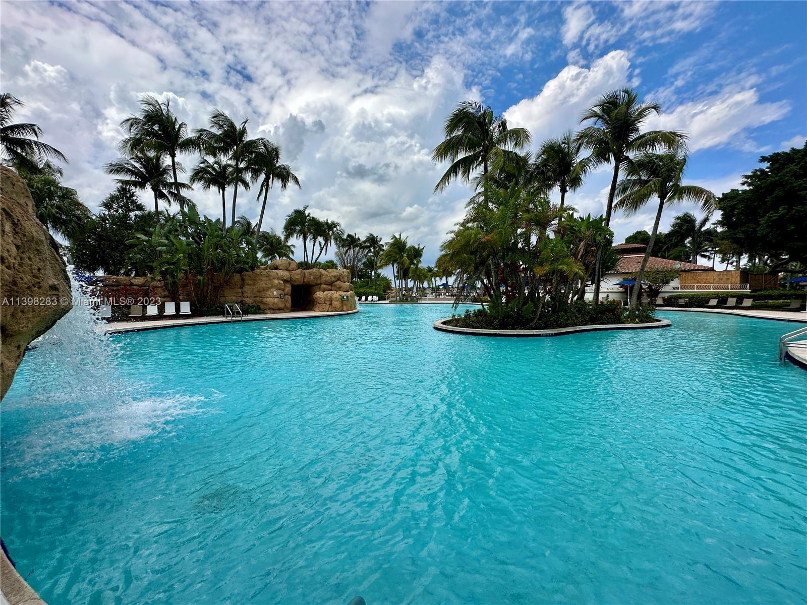 DORAL ISLES MARTINIQUE - Residential