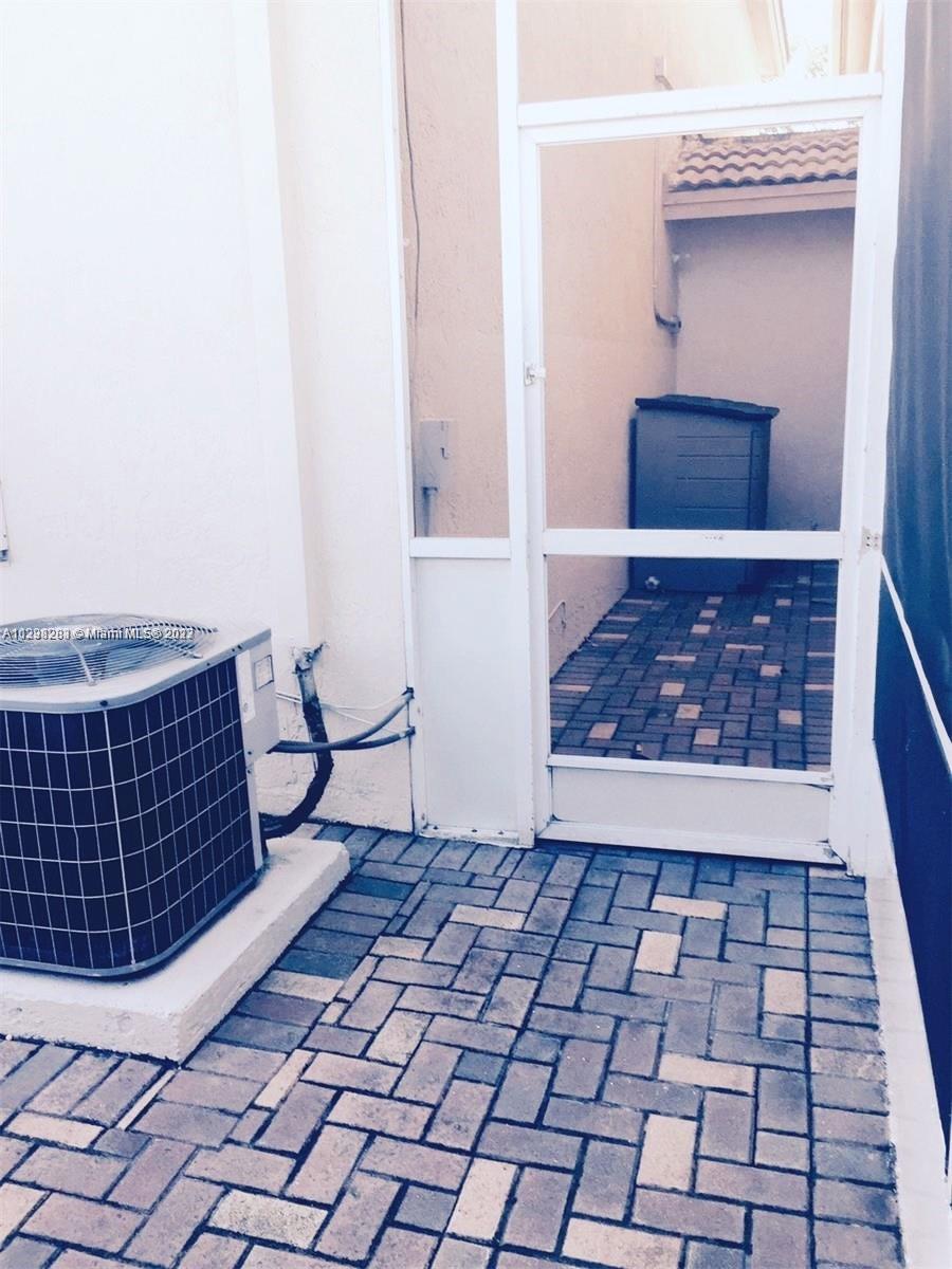 DORAL ISLES MARTINIQUE - Residential