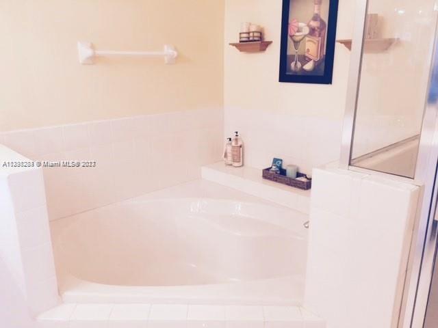 DORAL ISLES MARTINIQUE - Residential