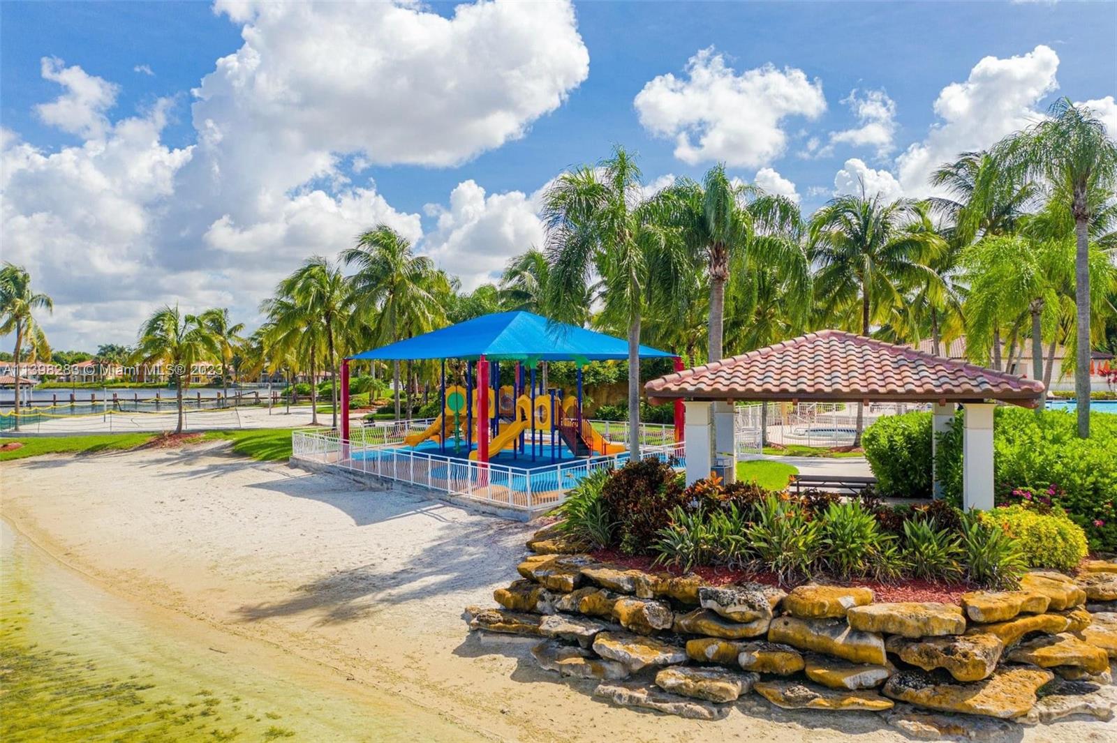DORAL ISLES MARTINIQUE - Residential