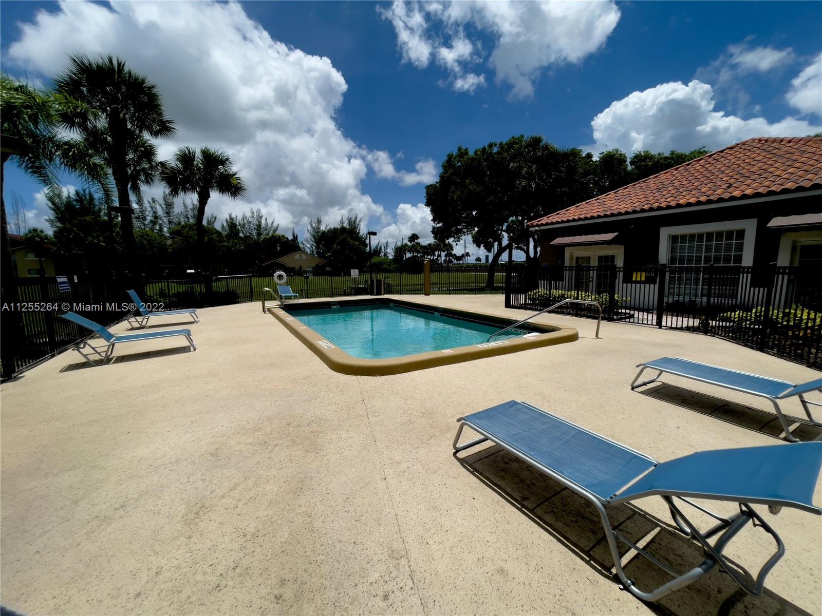 ST ANDREWS PALM BEACH CON - Residential