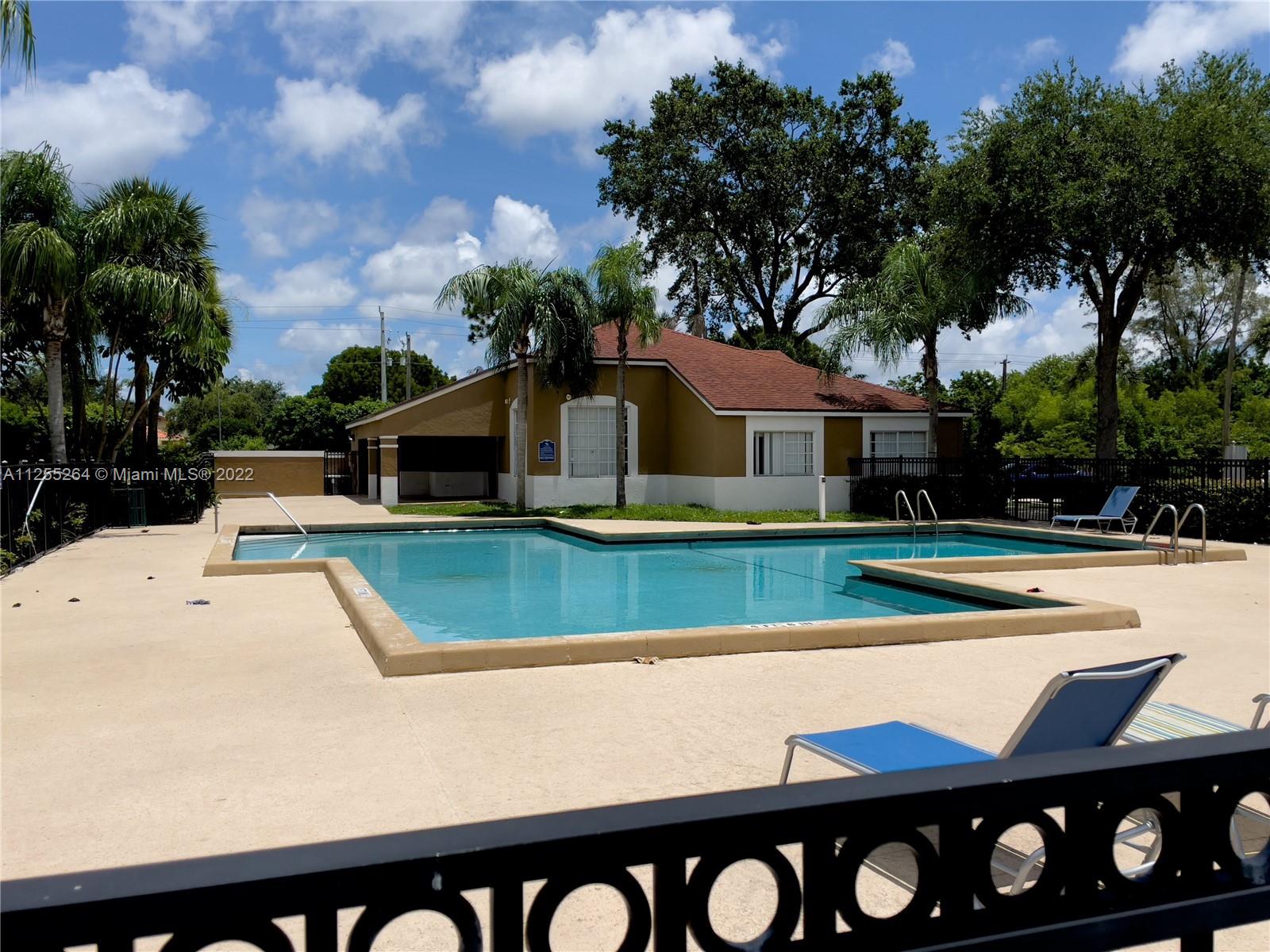 ST ANDREWS PALM BEACH CON - Residential