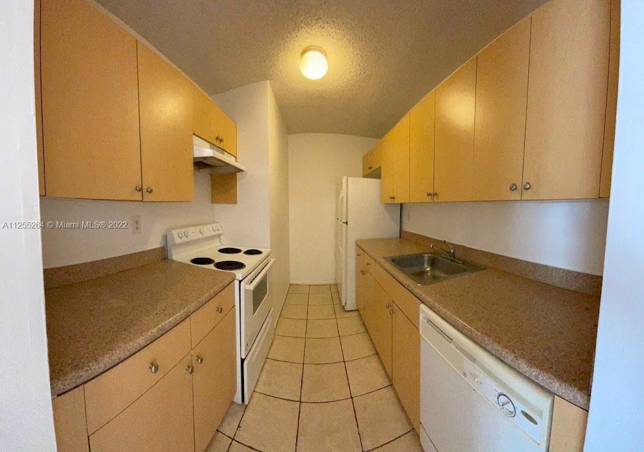 ST ANDREWS PALM BEACH CON - Residential