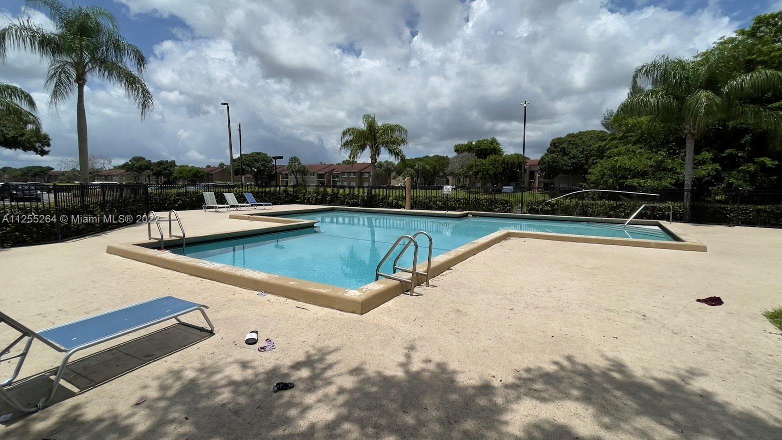 ST ANDREWS PALM BEACH CON - Residential