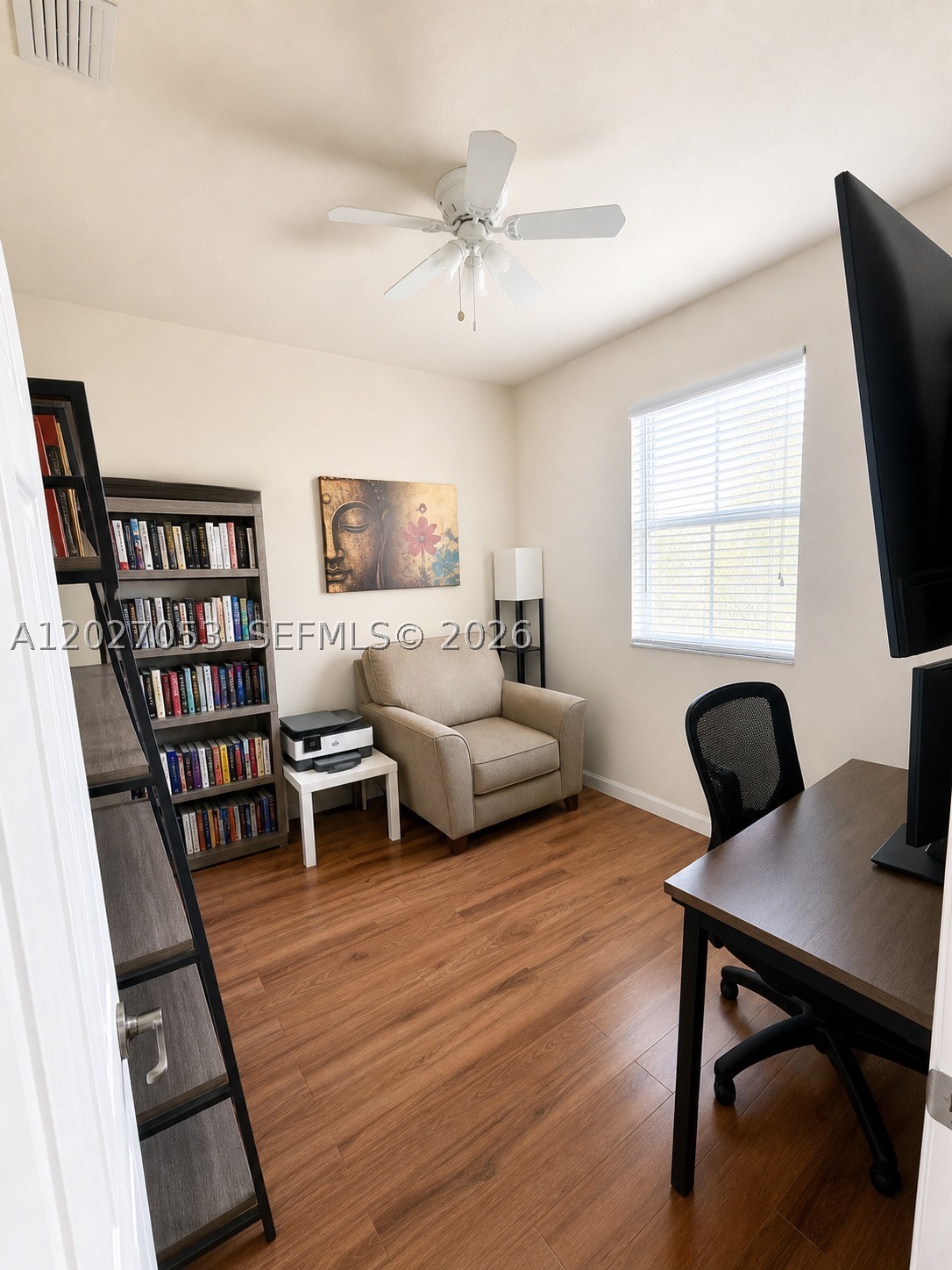 EMERALD CREEK TOWNHOMES - Residential Lease