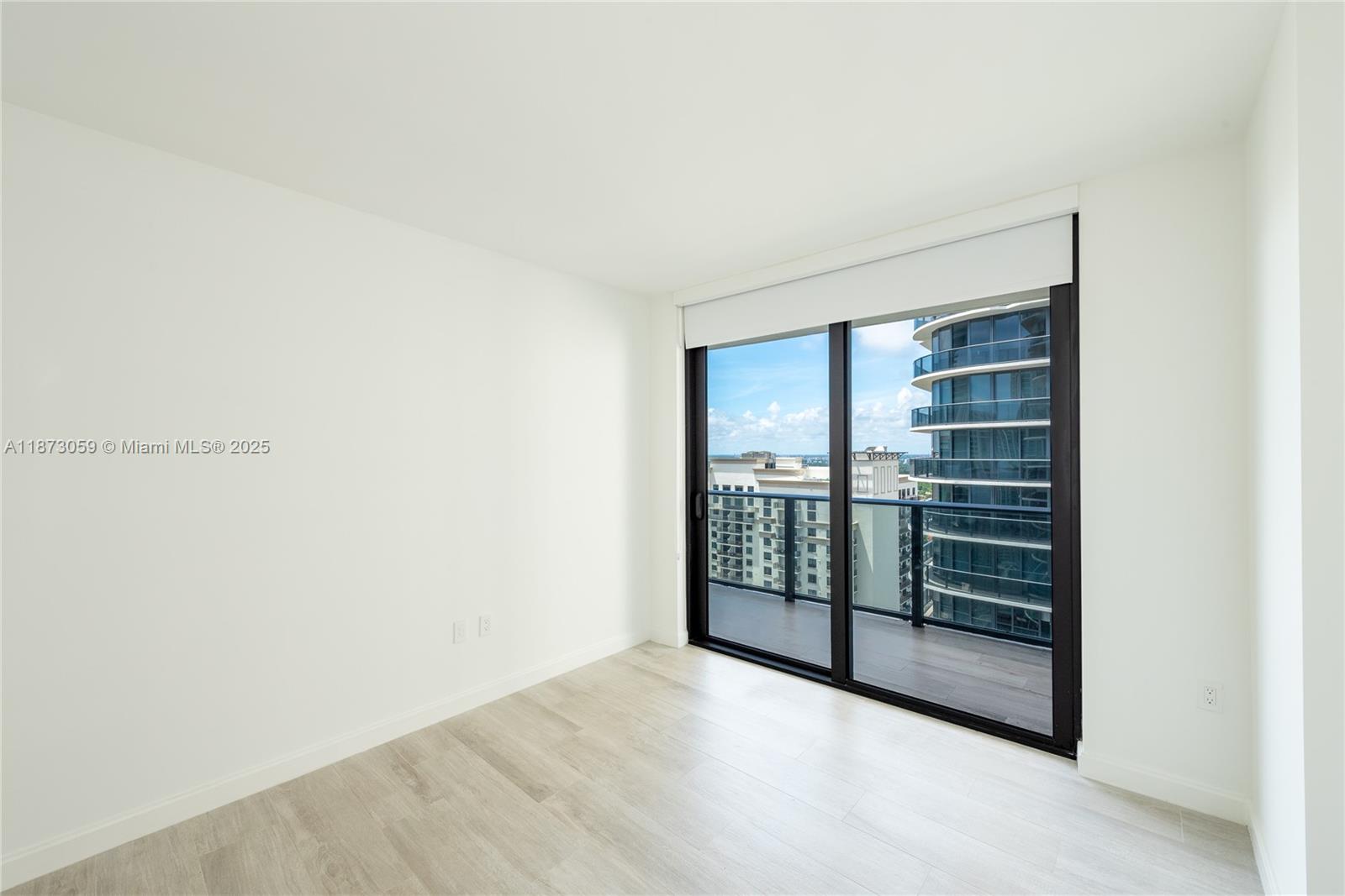 BRICKELL HEIGHTS EAST CON - Residential Lease