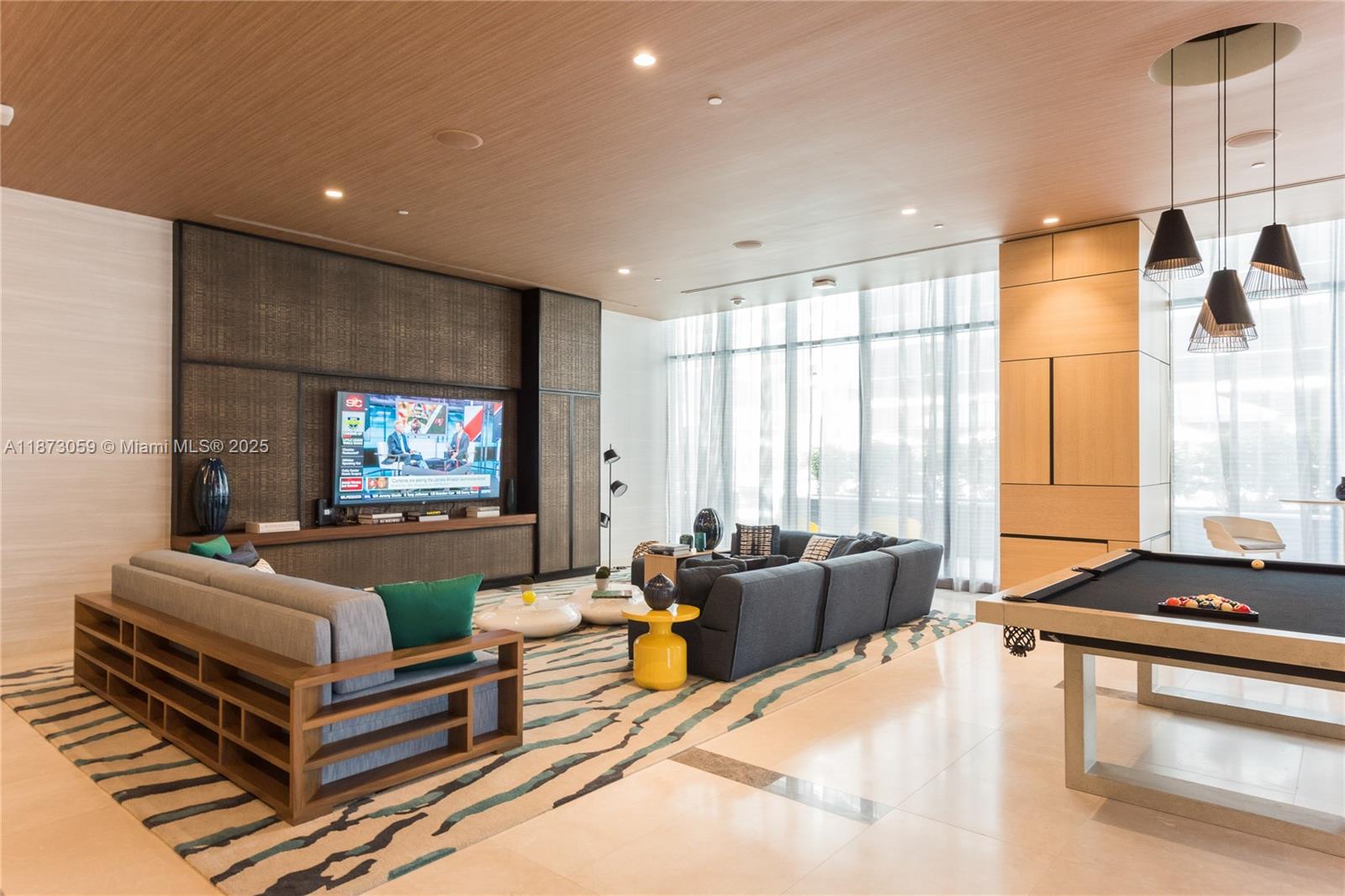 BRICKELL HEIGHTS EAST CON - Residential Lease