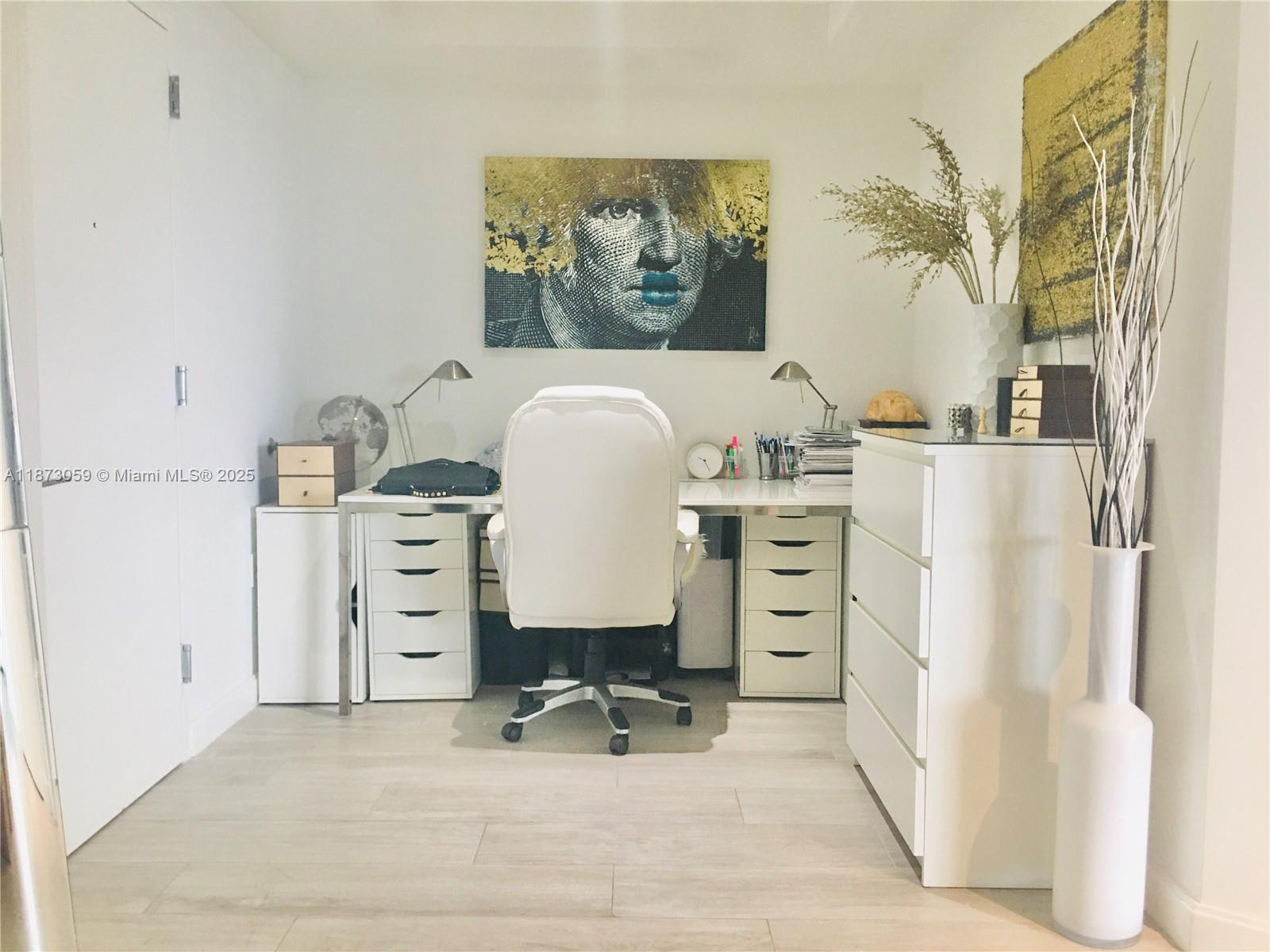 BRICKELL HEIGHTS EAST CON - Residential Lease