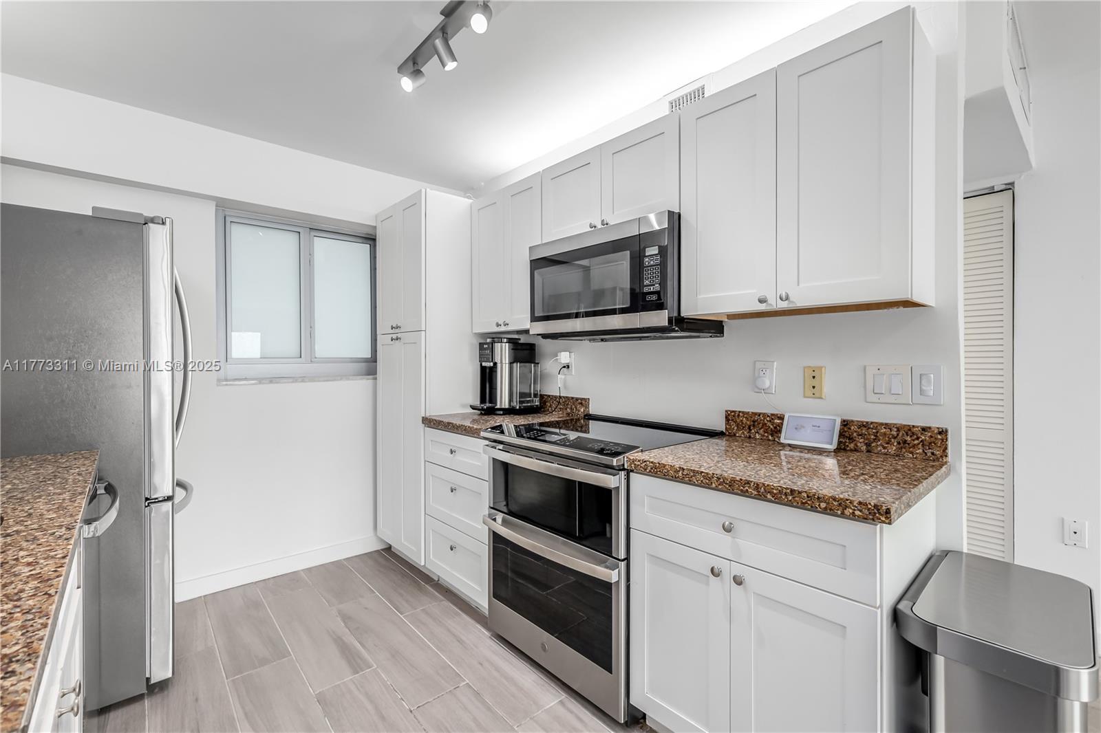 PALMS OF ALTON ROAD CONDO - Residential