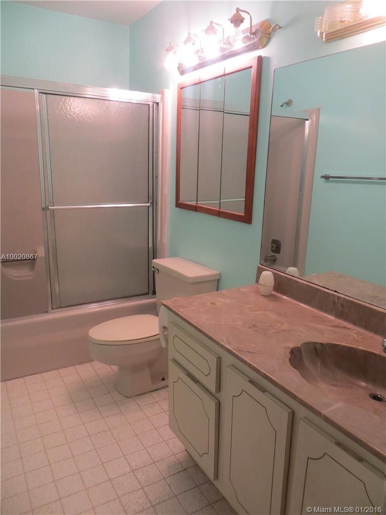 North Lauderdale Village - Residential Lease