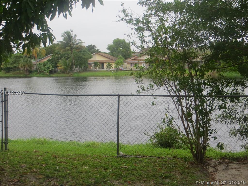 North Lauderdale Village - Residential Lease