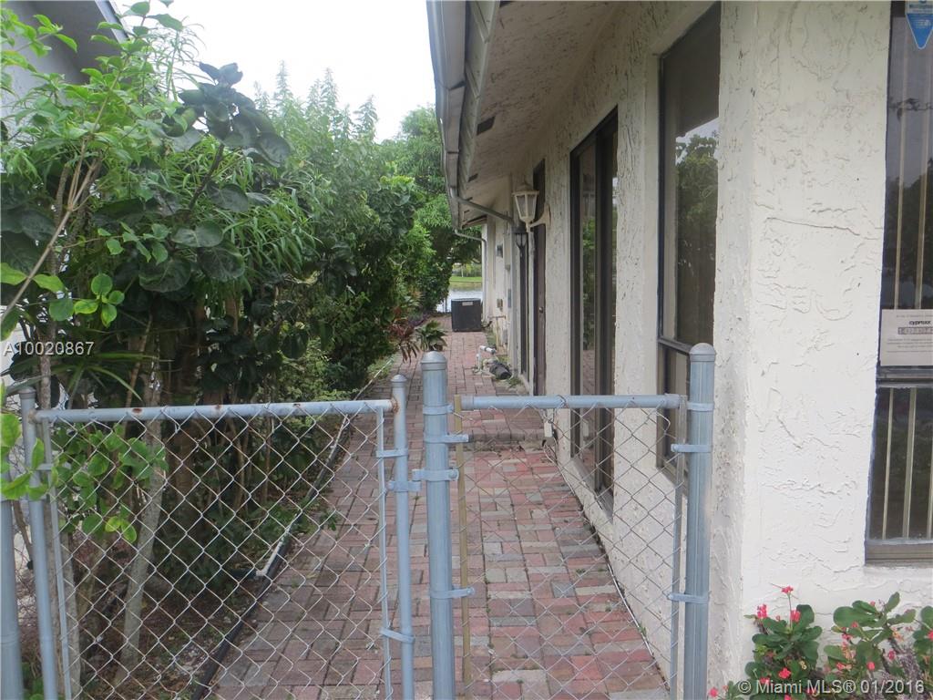 North Lauderdale Village - Residential Lease