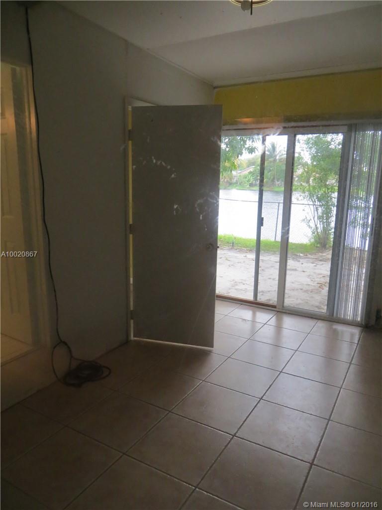 North Lauderdale Village - Residential Lease