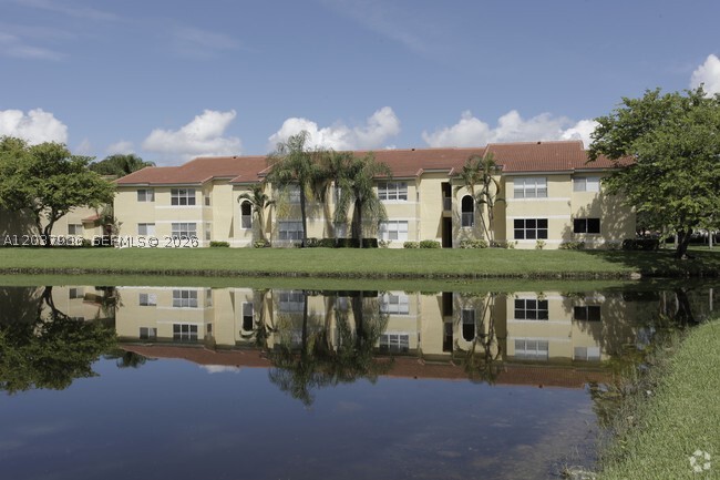 ISLES AT LAGO MAR CONDO - Residential