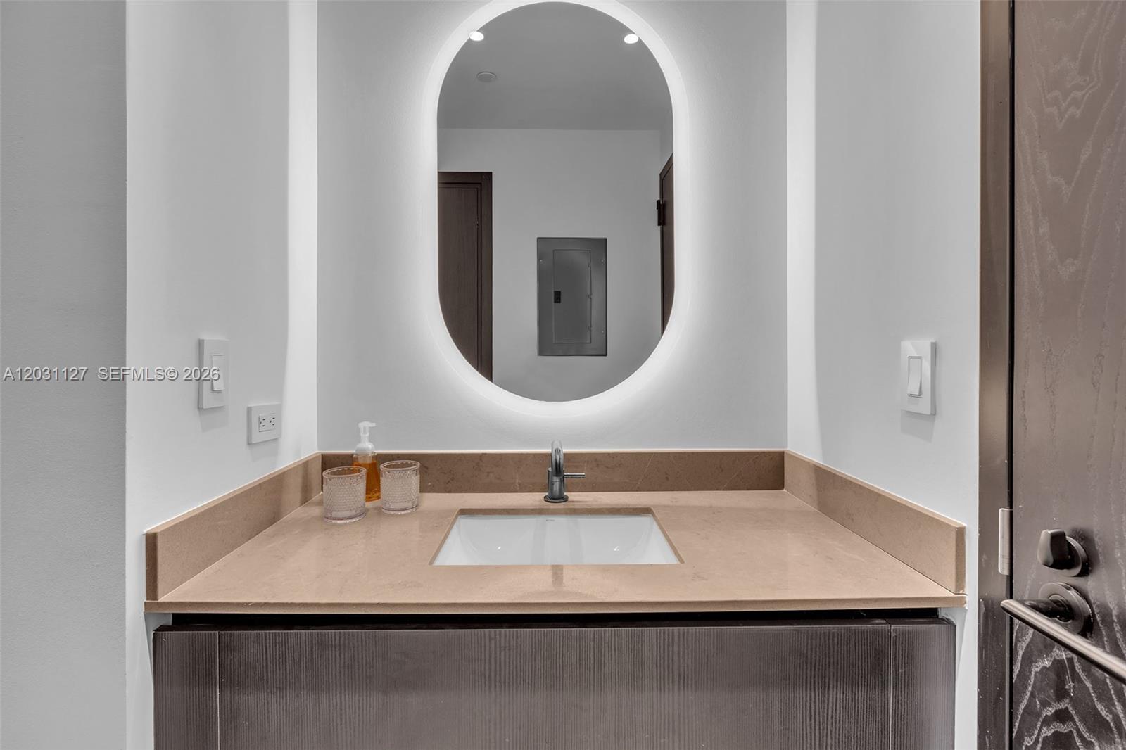 E11even hotel - Residential