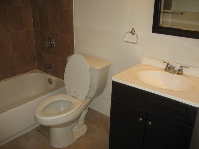 SPANISH TRACE CONDO - Residential Lease
